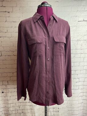 Equipment size XS slim signature long sleeve button down silk blouse plum